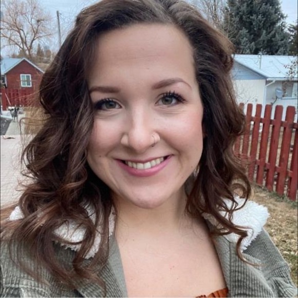 Meet your Posher, Mckayla - Picture 3 of 3